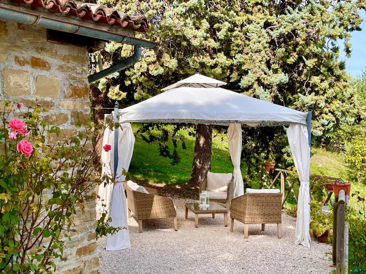 La Panoramica Gubbio - Maison De Charme - Casette E Appartamenti Self Catering Per Vacanze Meravigliose! Exterior foto